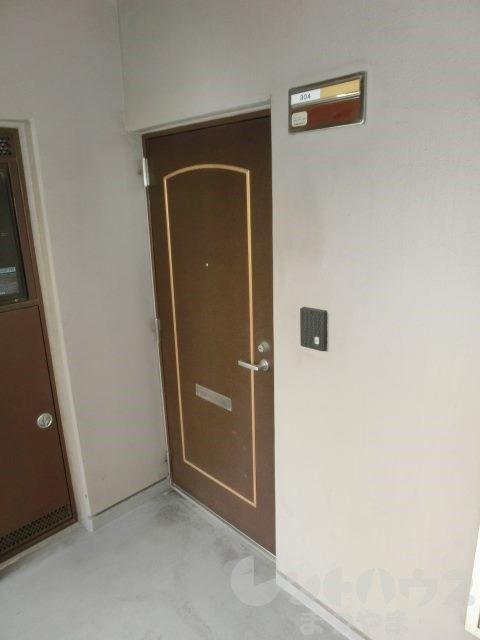 KマンションNo.6 玄関