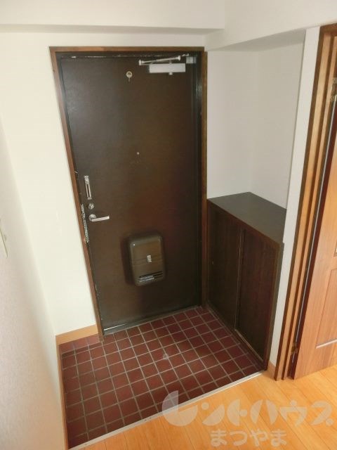 KマンションNo.6 玄関