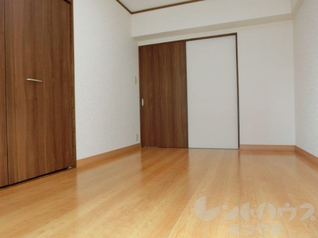 KマンションNo.6 洋室