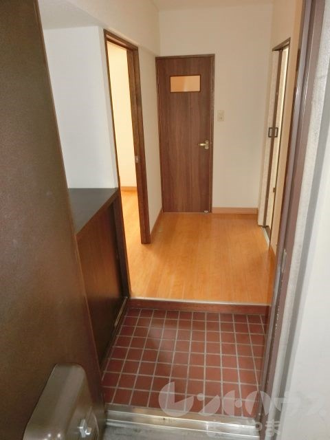 KマンションNo.6 玄関