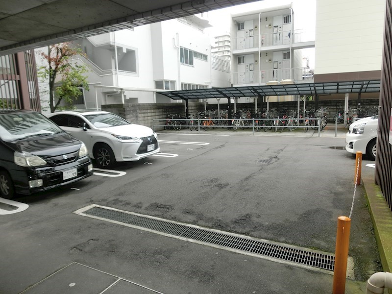 KBコート本町Ⅱ 駐車場