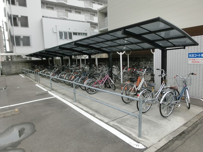 KBコート本町Ⅱ 駐輪場