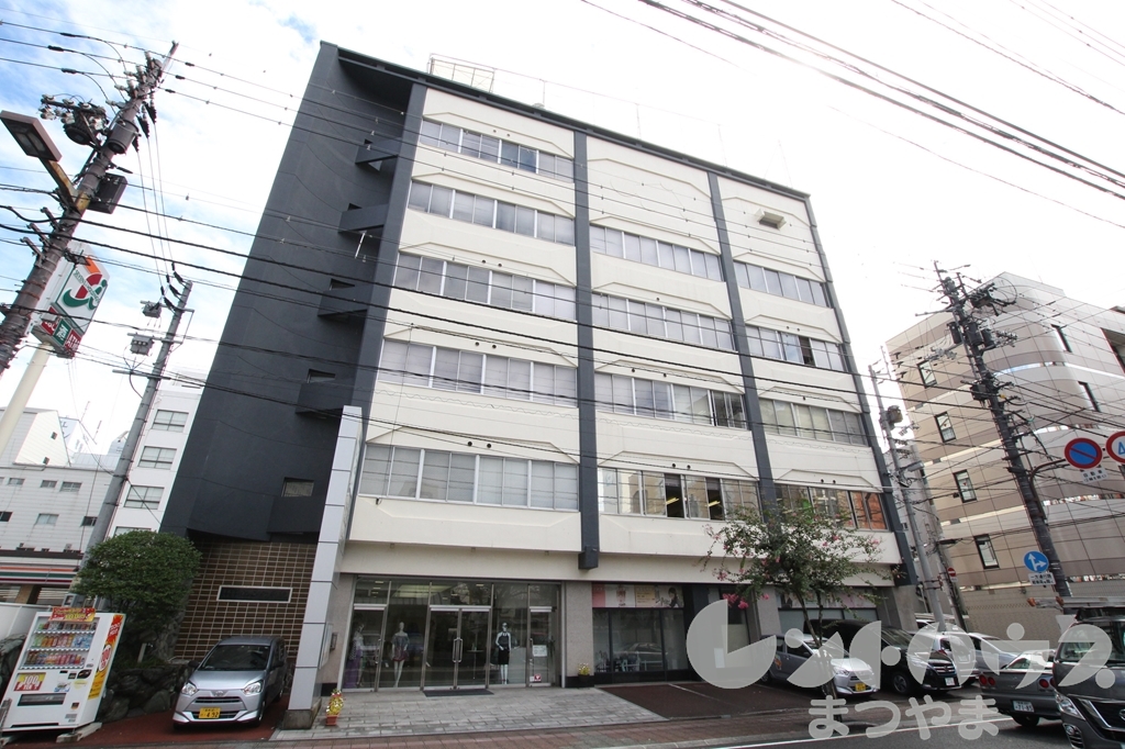 サザン歩行町 専門学校松山ﾋﾞｼﾞﾈｽｶﾚｯｼﾞｸﾘｴｲﾃｨﾌﾞ校