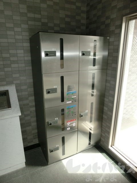 メゾンMB喜与町 宅配ボックス