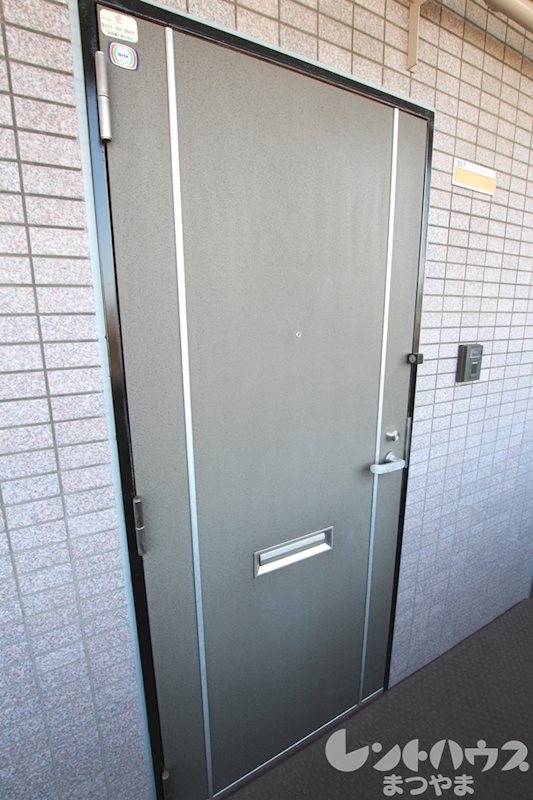 カローラ清水町 玄関から廊下