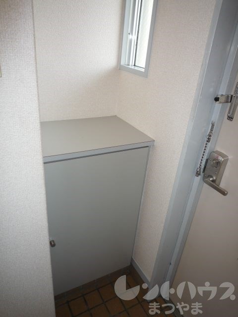 ライブタウン鉄砲町 シューズボックス