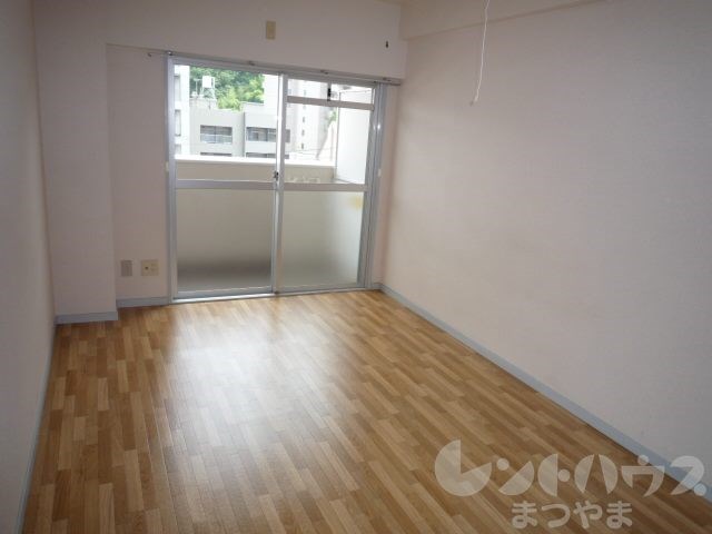 ライブタウン鉄砲町 洋室