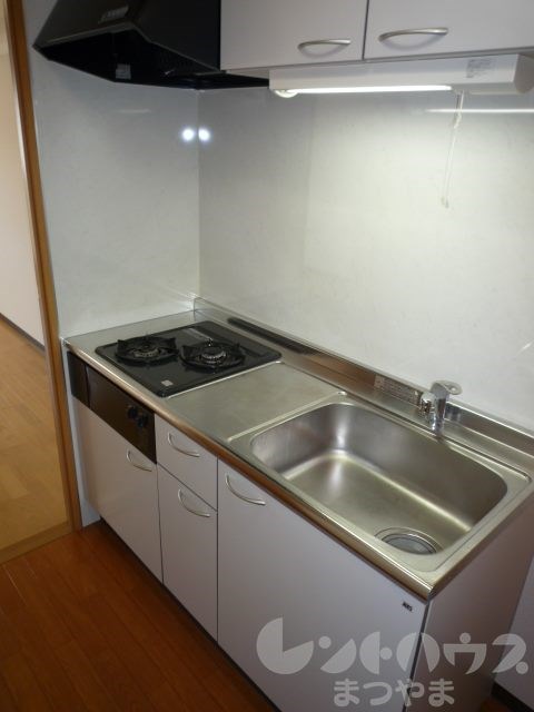 ルラシオン松山高砂 キッチン