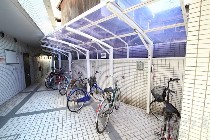 ＫＢコート泉町 駐輪場