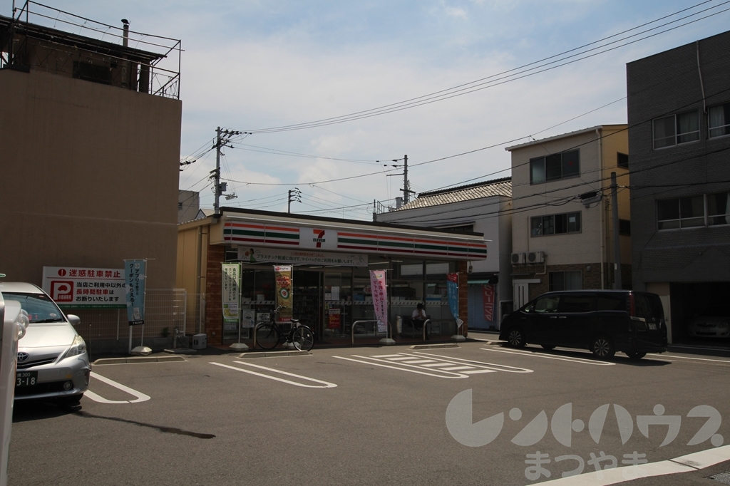 quinze lieu ｾﾌﾞﾝｲﾚﾌﾞﾝ 松山柳井町2丁目店