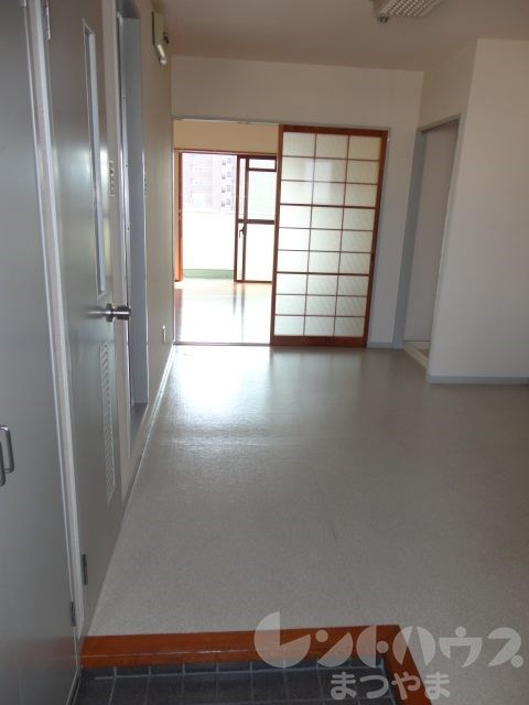 ACTY本町 玄関