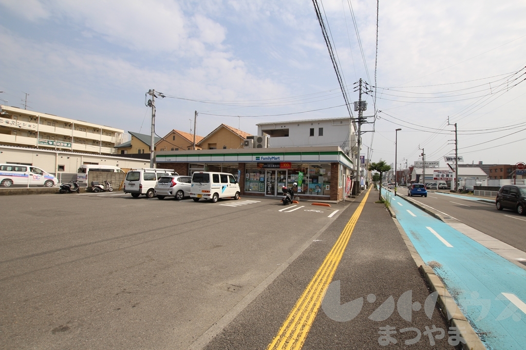 ジョイフル第2山越 ﾌｧﾐﾘｰﾏｰﾄ 松山山越店