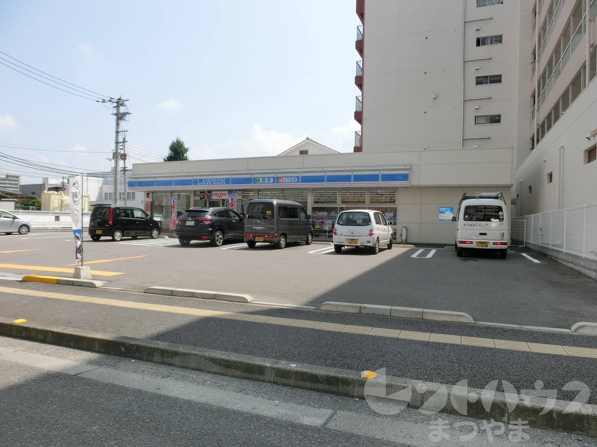 ルミナス勝山東 ﾛｰｿﾝ 松山築山町店