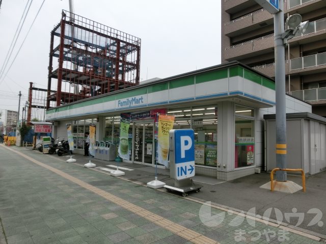 キャッスル千舟 ﾌｧﾐﾘｰﾏｰﾄ 松山市民病院前店