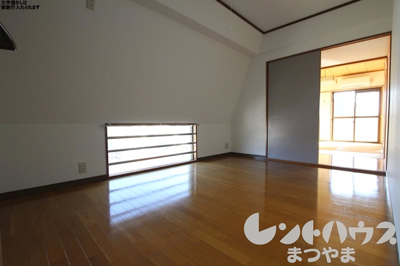 ロイヤルアネックス喜与町 ベッドルーム