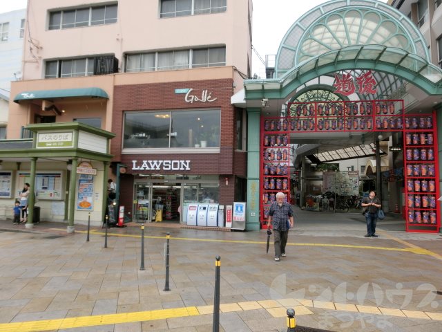 コーポ岩崎 ﾛｰｿﾝ 松山道後駅前店