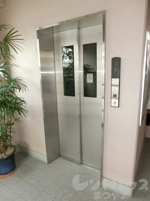 フローレスタ道後 エレベーター