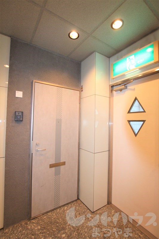 パルフェ喜与町 玄関