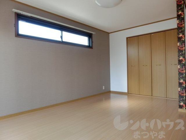 パルフェ喜与町 洋室
