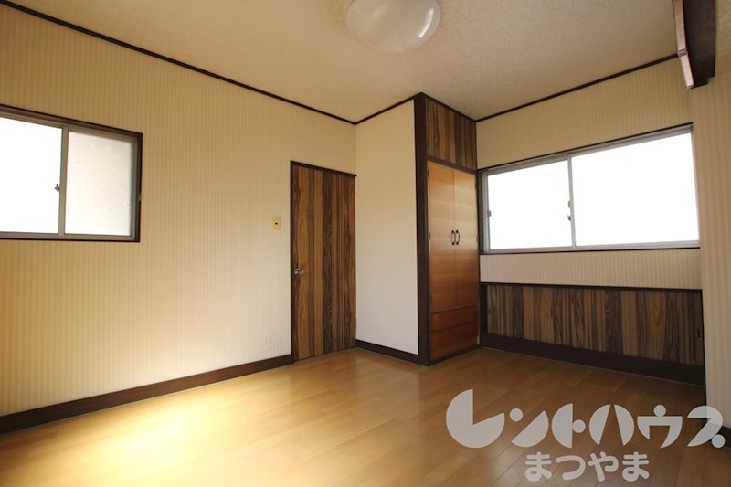北斎院戸建て ベッドルーム