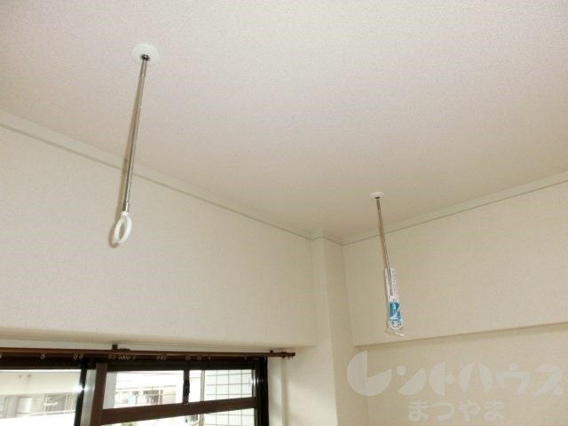 ジョイフル第3今市 室内物干し