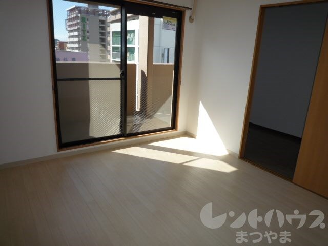 勝山町バートン ベッドルーム