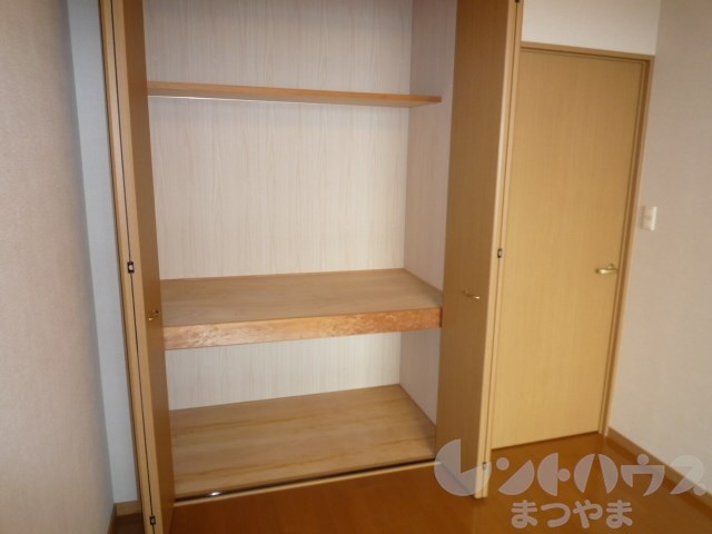 レベウェル三愛 収納