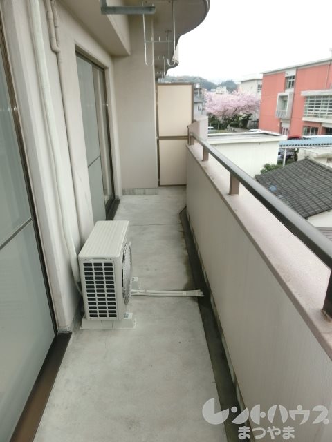 アドラーブル道後 ベランダ