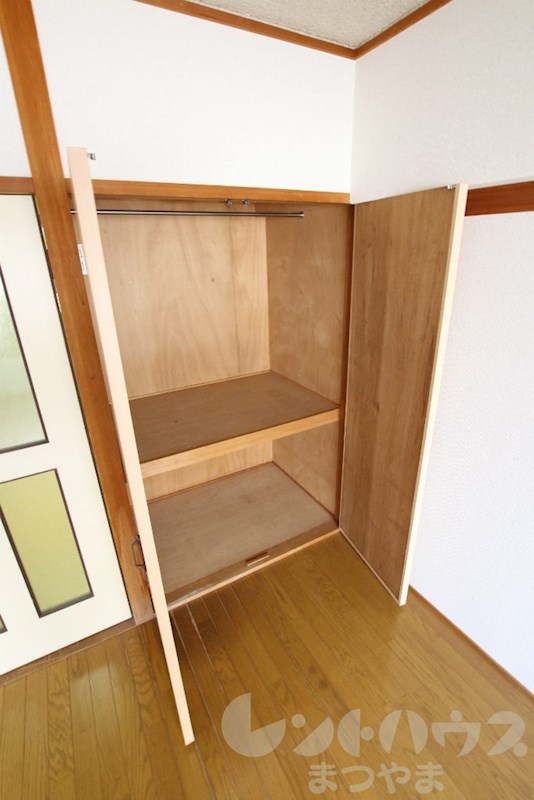 二宮桑原マンション 収納