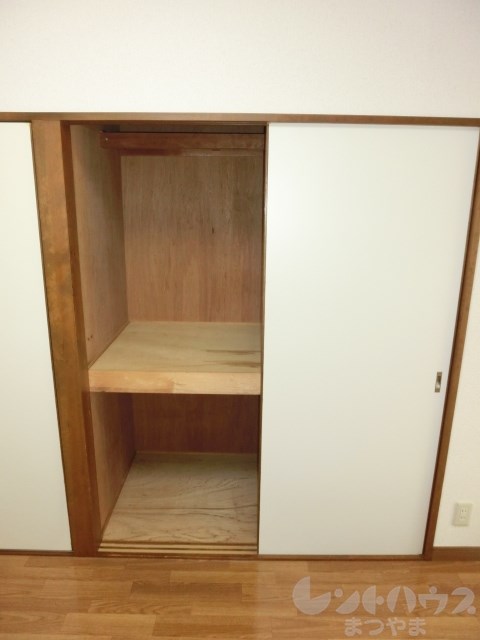 ロイヤルヴィラ歩行町 収納