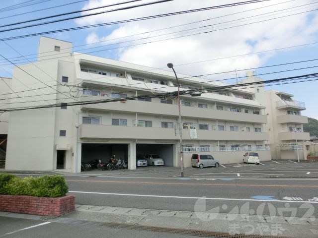シャルマンコーポ福音寺 外観