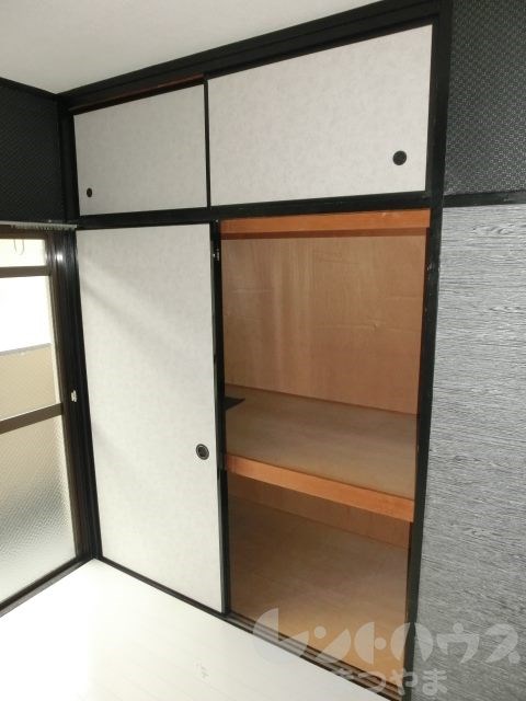 コーポ樋又B棟 収納