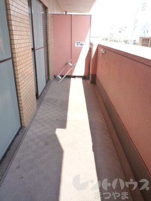ファミール空港通 ベランダ