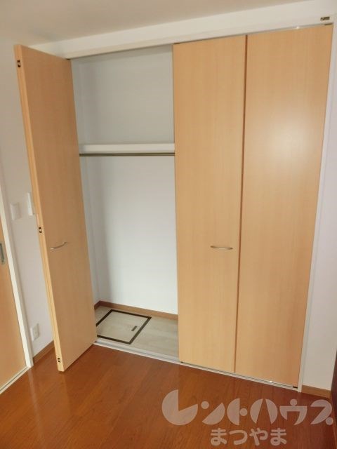 パークハイツ道後 収納
