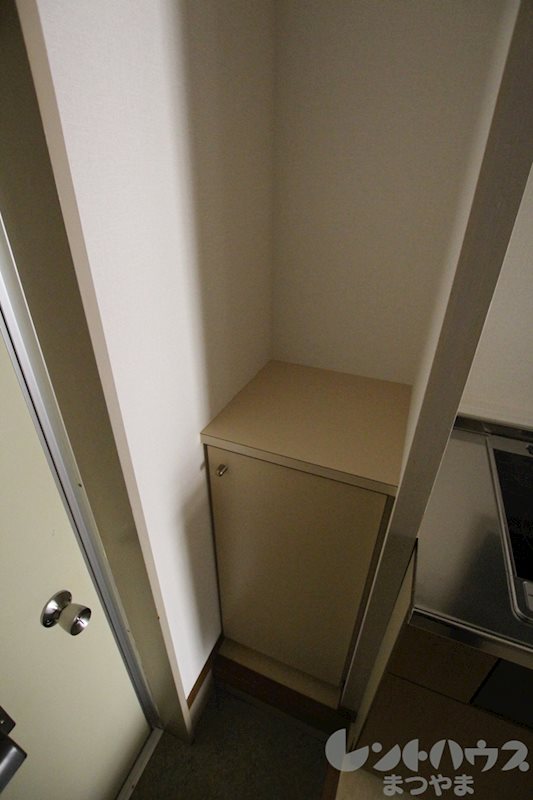 アクアコーポ喜与町 玄関