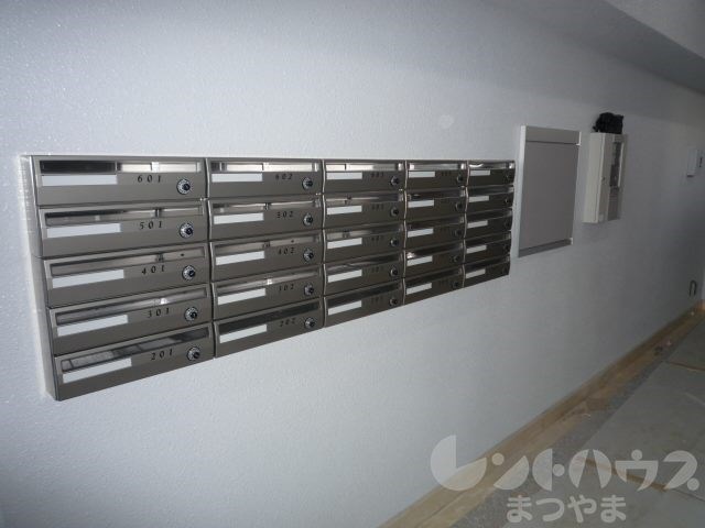 エルミオーレ清水町 メールBOX