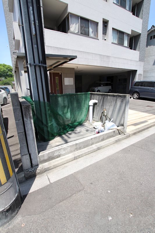 ヴァレーレ萱町 その他