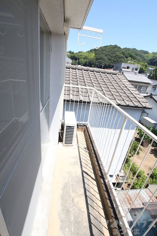 SHIMIZUMACHI FLAT ベランダ