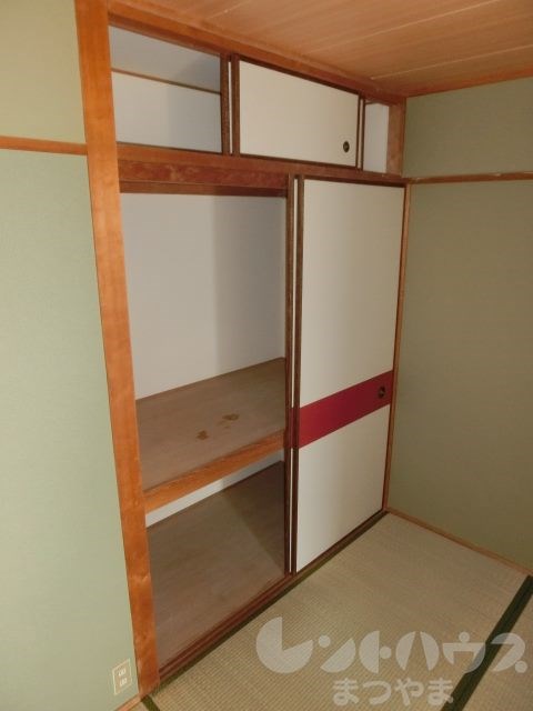 恵ハイツ 収納