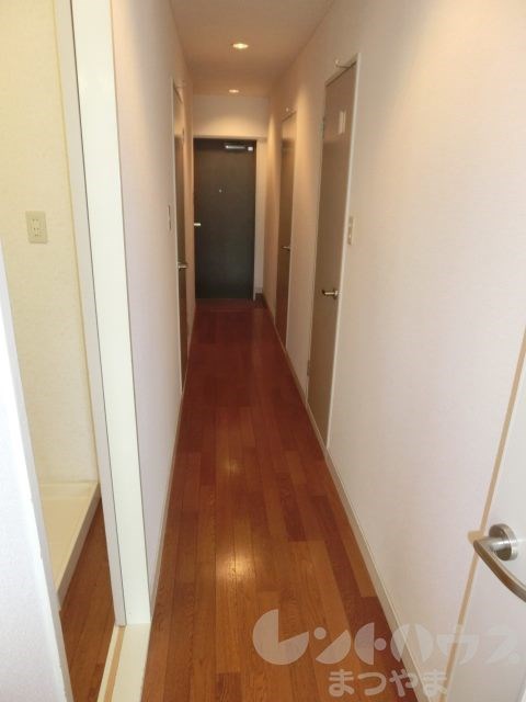 コサージュ衣山 その他