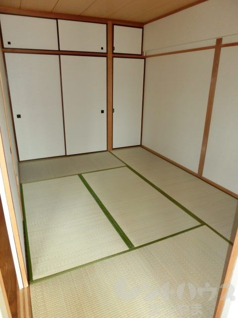 コサージュ衣山 その他