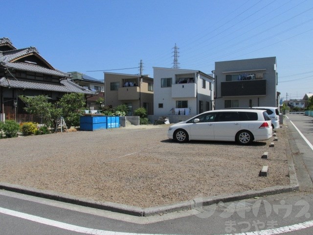 勝岡駐車場 外観