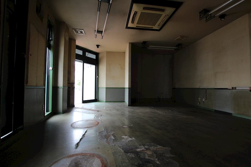 河原町テナント１F 玄関