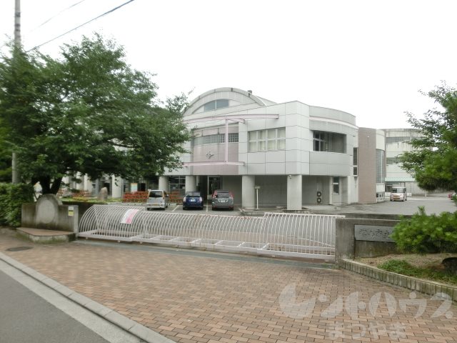 ラ・ヴェール中村 小学校